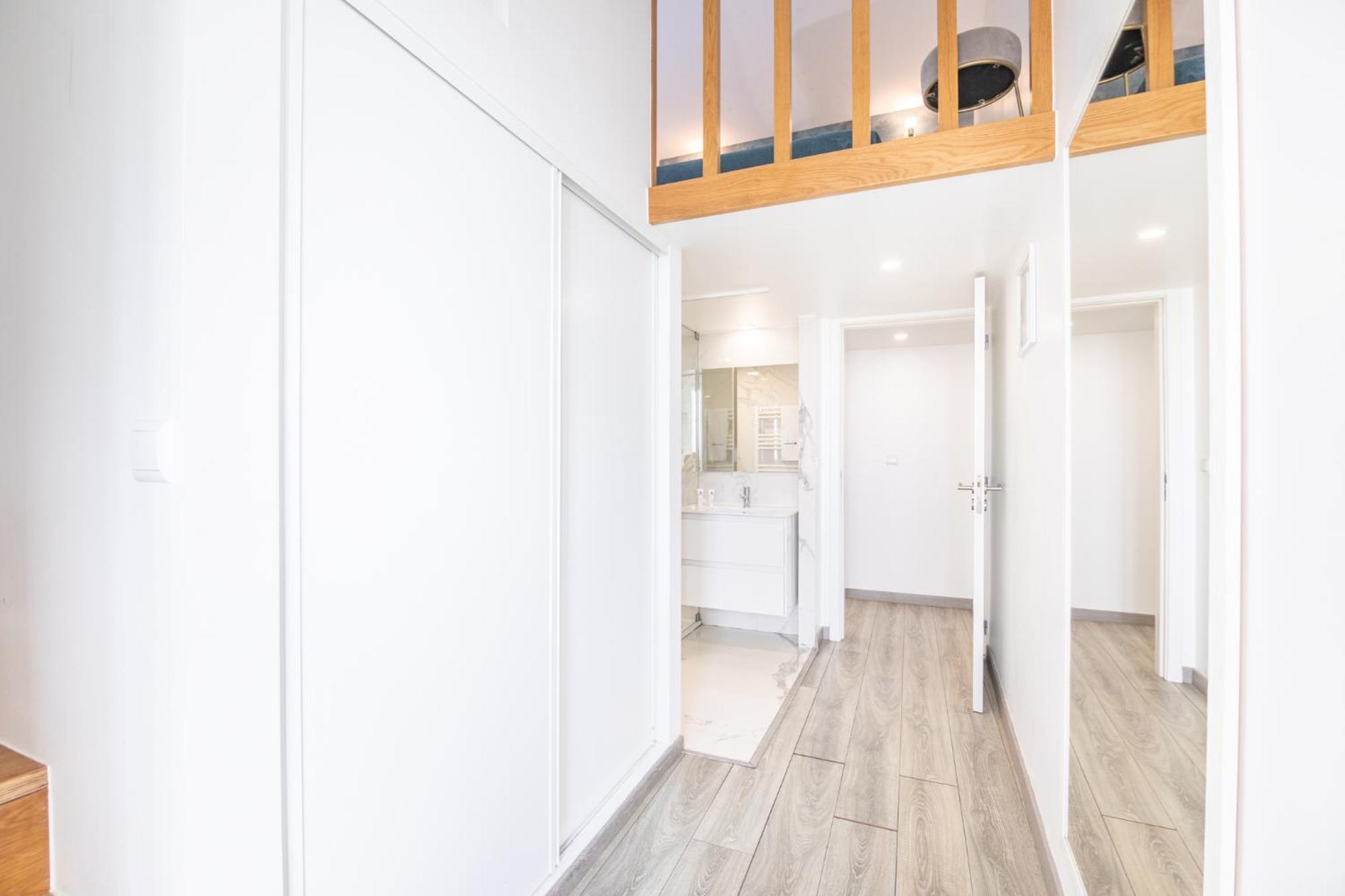 Deluxe Spacious Flats W Mezzanine By Host Wise Apartman Porto Szoba fotó